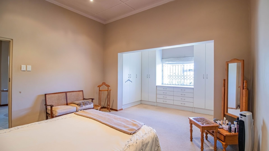 4 Bedroom Property for Sale in Quigney Eastern Cape